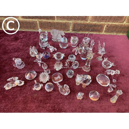 536 - Large qty crystal Swarovski figures and others