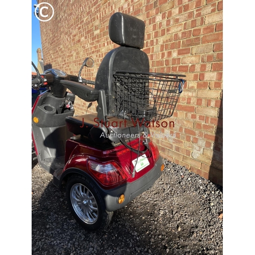 335 - A GREEN POWER Heavy duty mobility scooter, full workimg order. fitted with suspension, disc brakes t... 