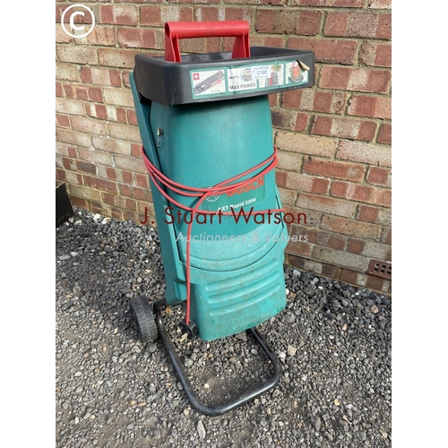 196 - A Bosch power garden shredder