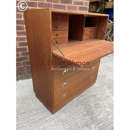 288 - A mid century teak home office / bureau fitted to thr interior with drawers