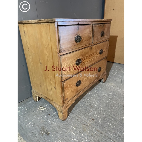 306 - An antique pine chest of four drawers 96x50x88