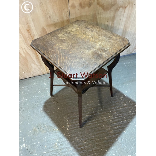 312 - A early 20th century oak occasional table