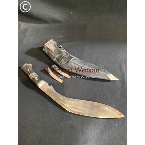 549 - Kukri dagger and Sheath l