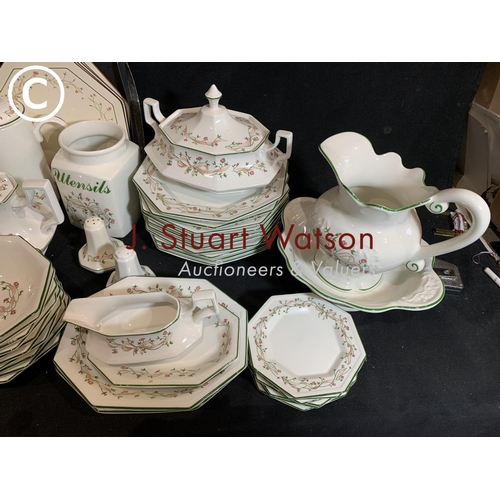 616 - Large qty of Eternal Beau tea, dinnerware and accessories, approx 70 pieces (3 photos) (3)