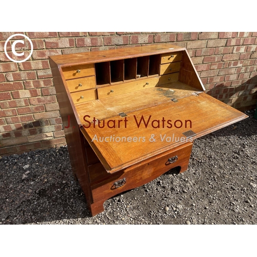 73 - An Edwardian mahogany bureau