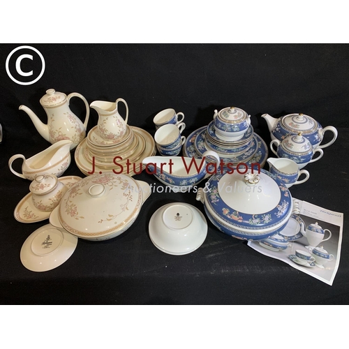 731 - Wedgwood Blue Siam Tea and dinnerware 24 pieces, Doulton Romance Collection Lisette part tea and din... 