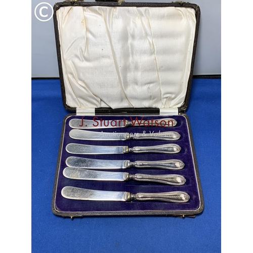 862 - Cased set of six Silver handled butter knives