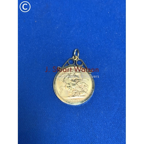 869 - Gold Sovereign dated 1965 in Hallmarked 9ct Gold Pendant Mount, total weight 9.6 gms