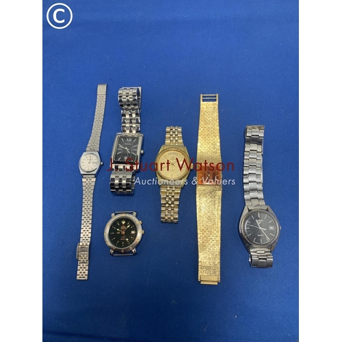 900 - Five Gents watches and one ladies Watch