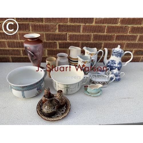 905 - Chamber pots and china, Bradford Exchange Loves Promise vase