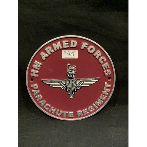 791 - Cast iron Parachute Regiment Sign diameter 24 cms