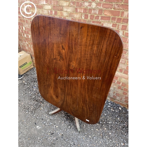 267 - A Victorian mahogany tilt top breakfast table 120x97