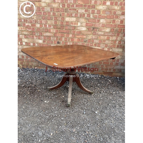 267 - A Victorian mahogany tilt top breakfast table 120x97