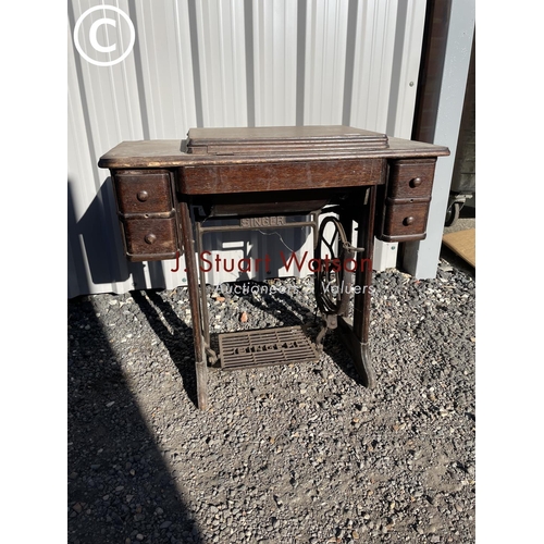 450 - Singer treddle sewing machine