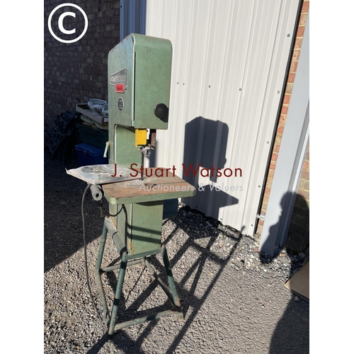 453 - A startrite bandsaw with pack of spare blades