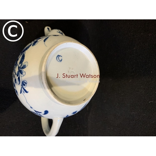 733 - Early Worcester blue and white teapot,