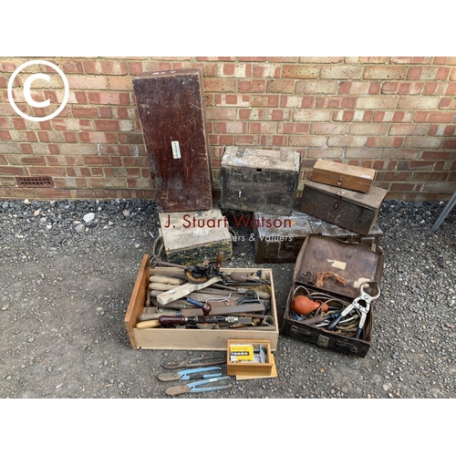 829 - Box of tools, chisels, two empty metal boxes and four wooden boxes