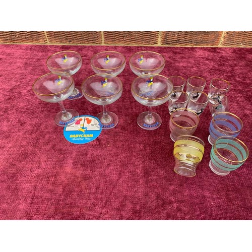 989 - Set of six Babycham glasses and other vintage glasses