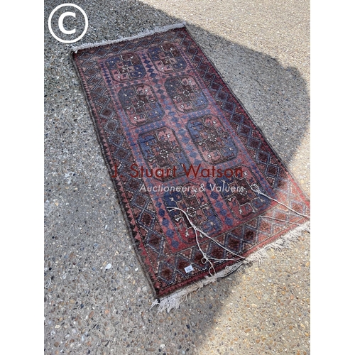 268 - Worn oriental rug 105x195