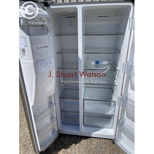 55 - A kemwood stainless steel American style fridge freezer with water and ice dispenser 90cm wide