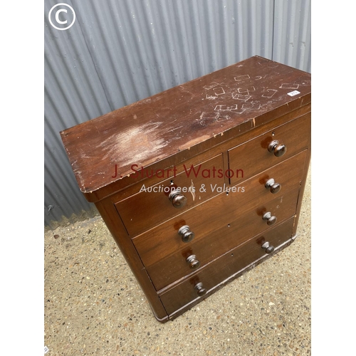 273 - A Victorian mahogany chest of five drawers