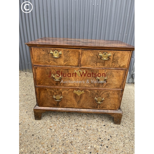 286 - A Georgian walnut chest of four drawers 98x57x 88