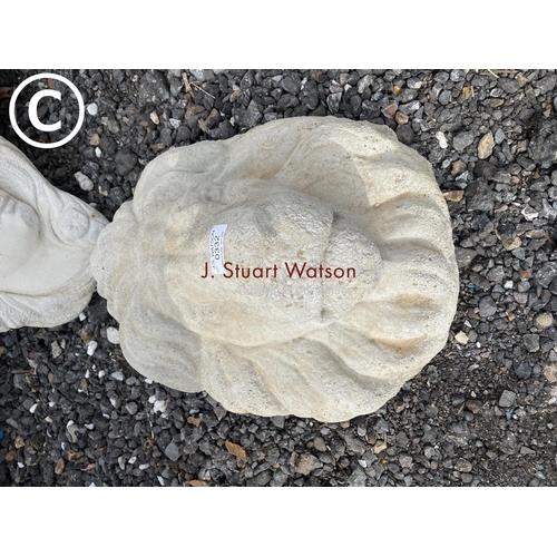 490G - A cast concrete lions head plaque