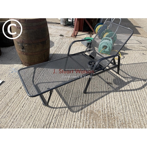 485 - Garden sun lounger
