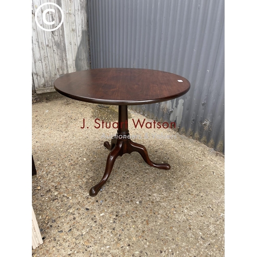 5 - A Georgian mahogany snap top table