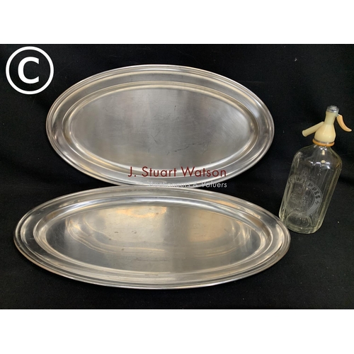 594 - Schweppes Soda syphon and 2 British rail logo marked sandwich trays