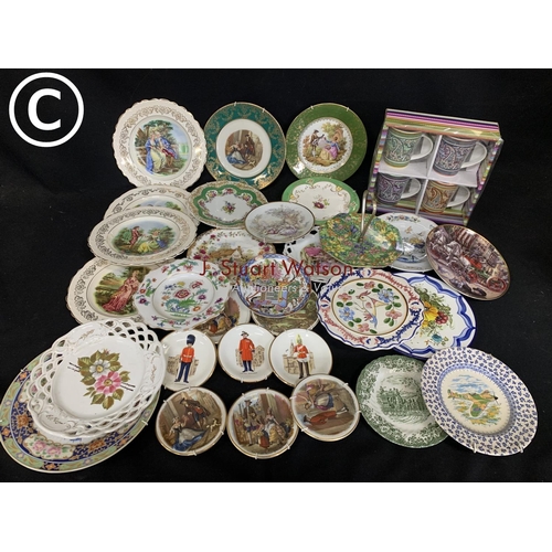 630 - Collection of decorative plates