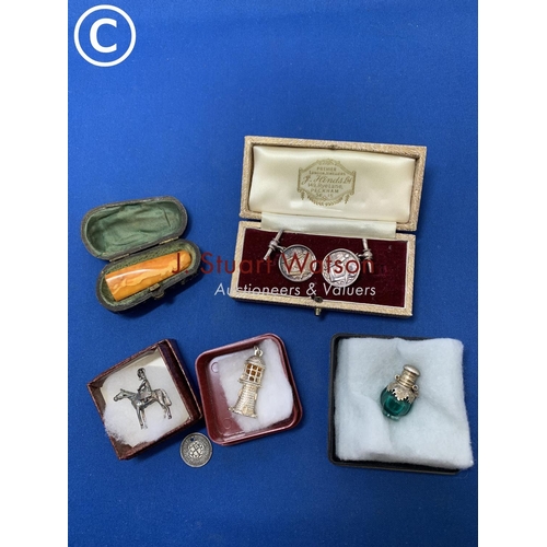 Lot 835       
