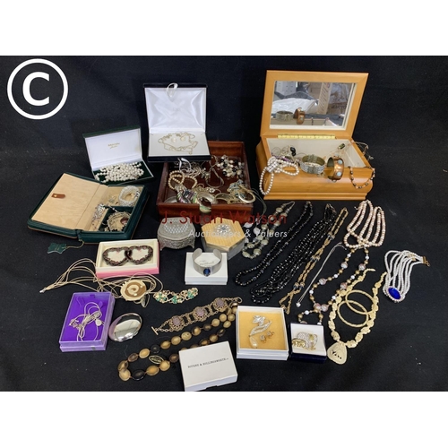 Lot 848       