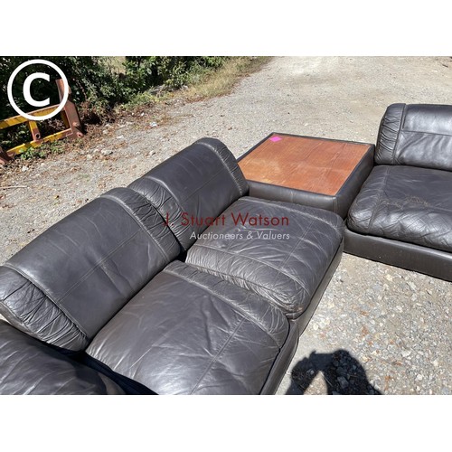 300a - A mid century modular corner lounge sofa set by Gimson Slater with cube coffee table corner piece