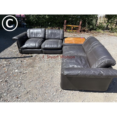 300a - A mid century modular corner lounge sofa set by Gimson Slater with cube coffee table corner piece