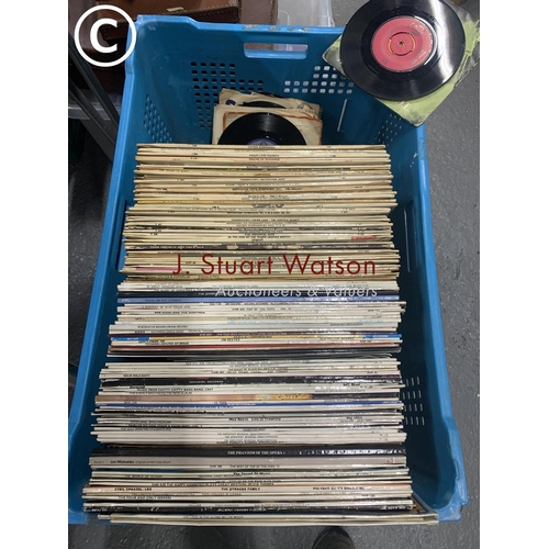 1045 - Crate of Classical and easy listening LP's