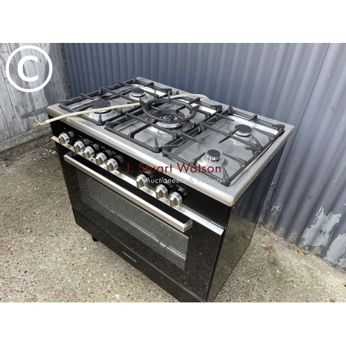 135 - A kenwood gas oven 90cm wide