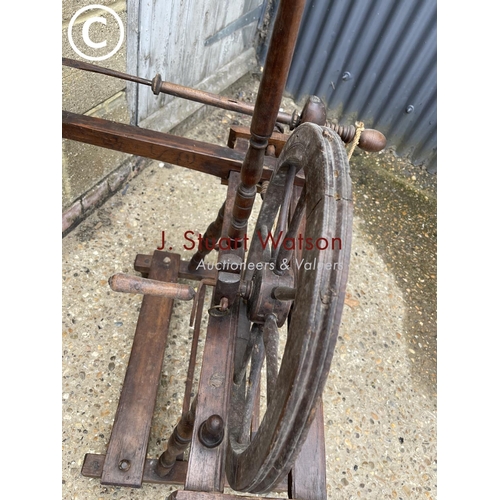 223 - Vintage spinning wheel