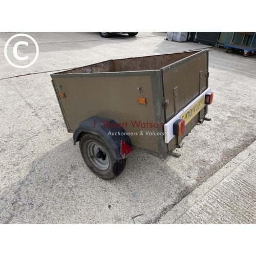 470 - A green multi purpose car trailer in useable condition