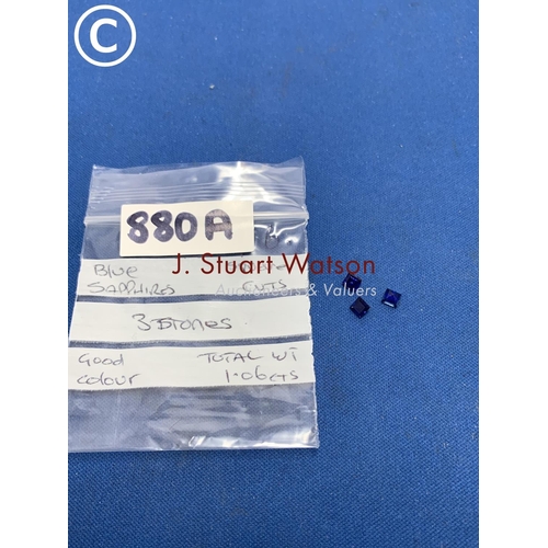 880a - A parcel of 3 Blue Sapphires square cut good colour 1.06 total carats