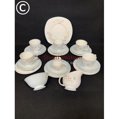 919 - Susie Cooper teaware Set for six