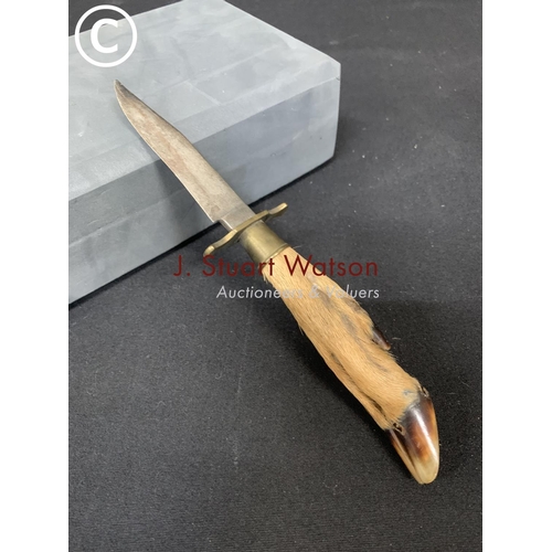 977 - Hunting knife length 23 cms