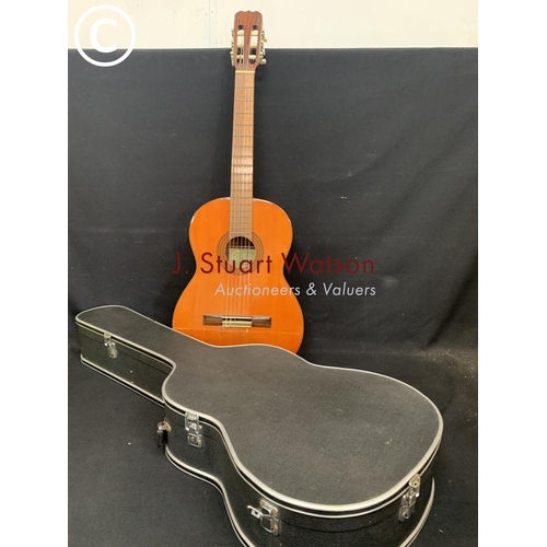 982 - Suzuki acoustic guitar in hard case