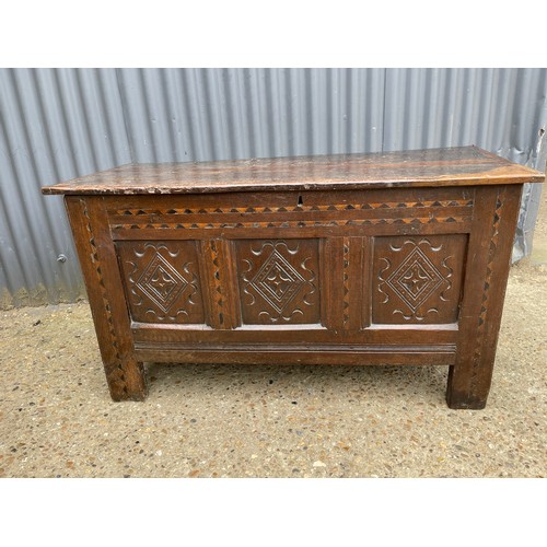 108 - An antique oak blanket box coffer