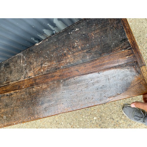 108 - An antique oak blanket box coffer