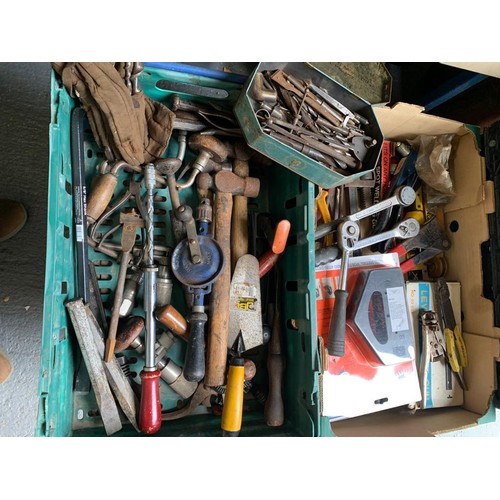 395 - 2 Trays of assorted tools including 3 ratchets (2)