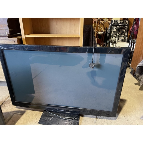 216 - Large Panasonic tv and large digihome tv NO REMOTES