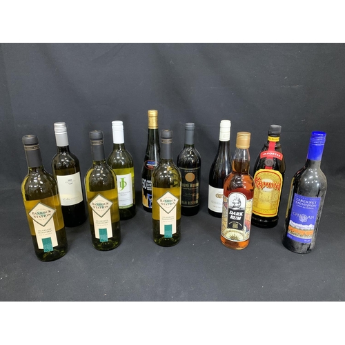 654 - 11 bottles of wines and spirits (2)