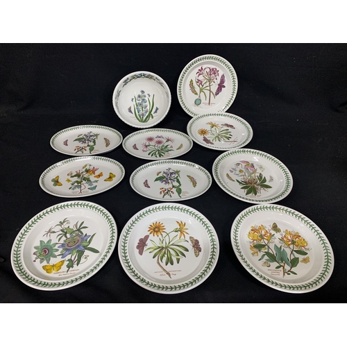 698 - Portmeirion The Botanic Garden, Bowl, 4 oval plates and set of 6 round plates, diameter 27cms