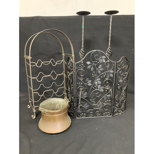 912 - Ironwork and copper bucket (5pieces)